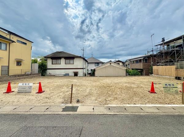 宇治市木幡南山の土地(前面道路含む現地写真)