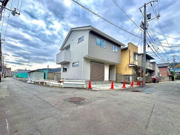 西野楳本町