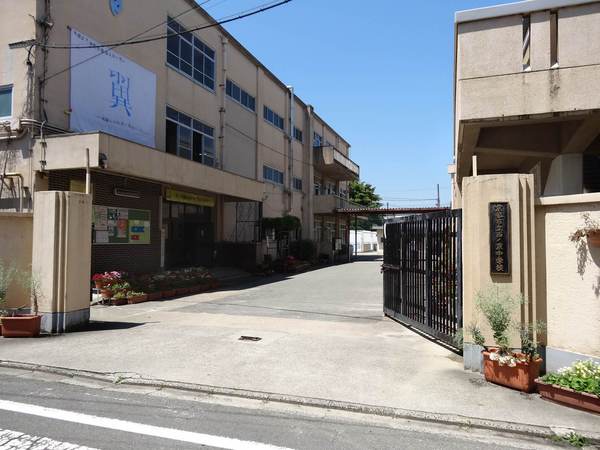京都市中京区西ノ京北円町の土地(京都市立西ノ京中学校)