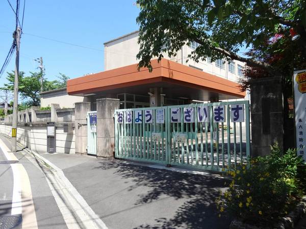 京都市中京区聚楽廻西町の土地(京都市立朱雀第六小学校)