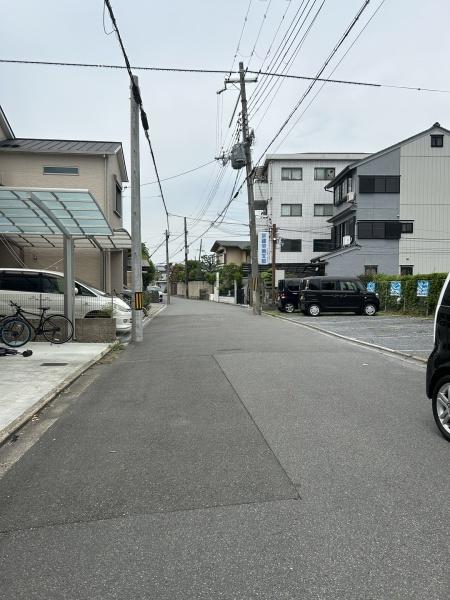 京都市南区吉祥院高畑町の中古一戸建て(前面道路含む現地写真)