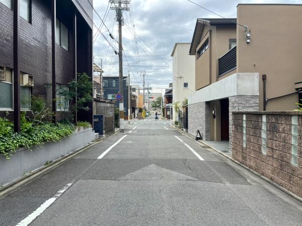 京都市中京区西ノ京南円町の土地(前面道路含む現地写真)