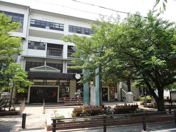 コンフォール御幸町フェルテ(京都市立御所南小学校)