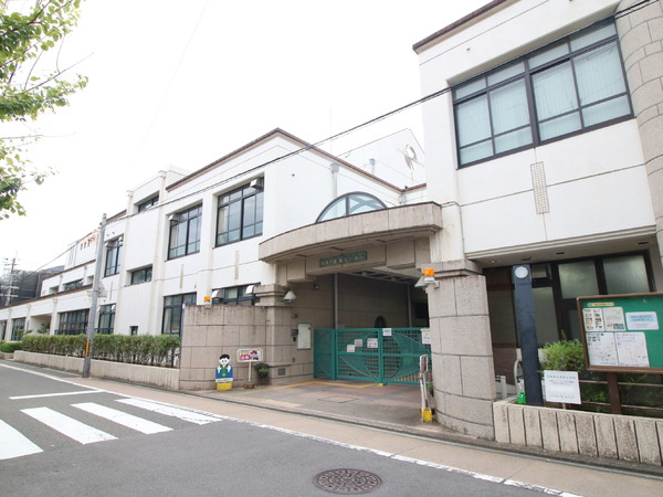 京都市上京区真盛町の中古一戸建て(京都市立衣笠小学校)