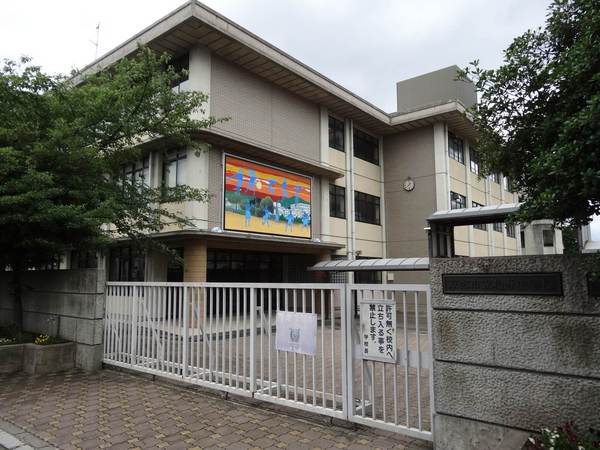 京都市上京区真盛町の中古一戸建て(京都市立北野中学校)