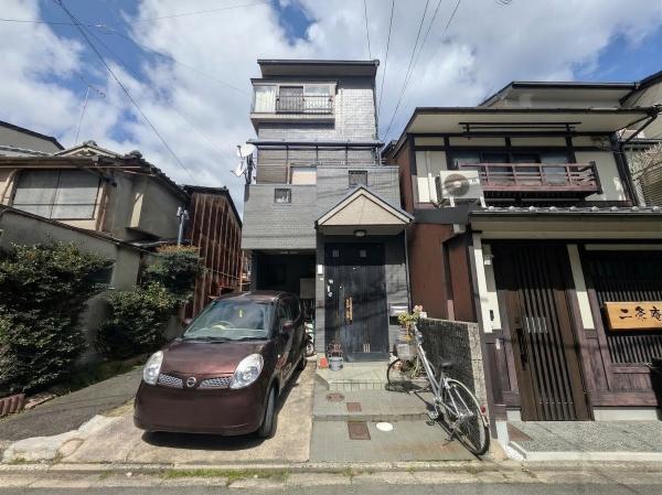 京都市中京区聚楽廻中町の中古一戸建