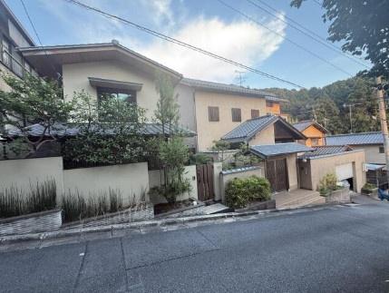 京都市東山区清閑寺霊山町の中古一戸建