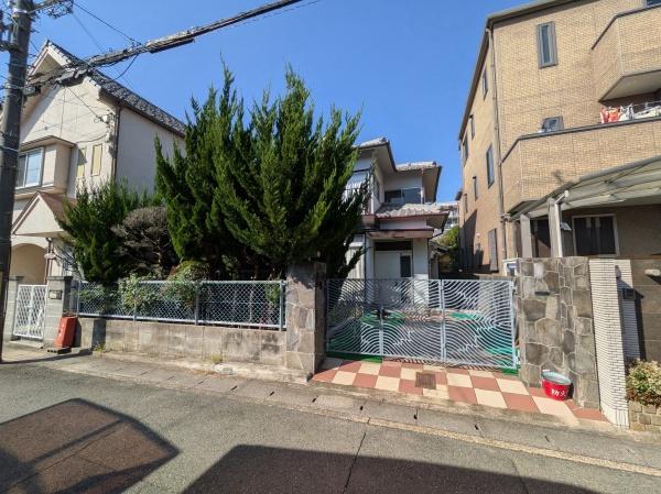 太秦一町芝町