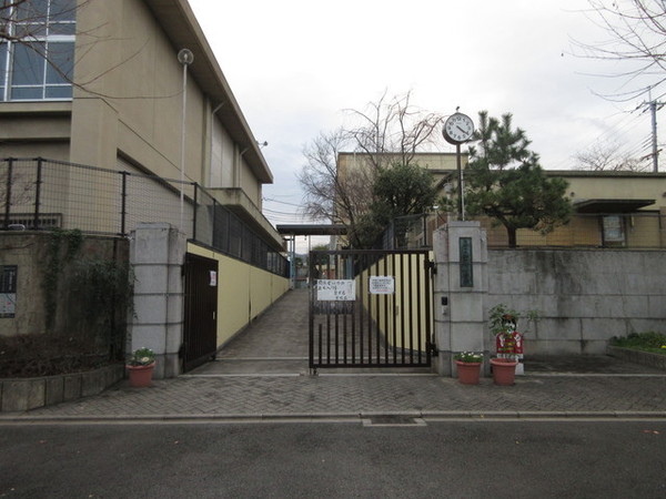 京都市北区紫竹下芝本町の中古一戸建て(京都市立紫竹小学校)