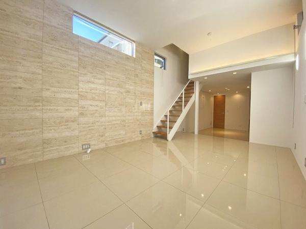 世田谷区上馬３丁目の中古一戸建