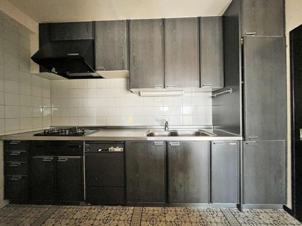 キャッスル共進