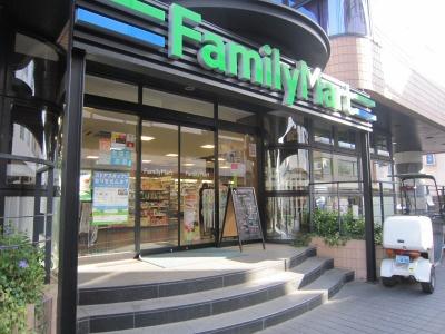 常盤松葵マンション(ファミリーマート南青山店)