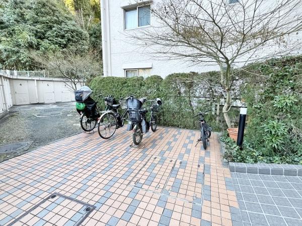 ガーデンハウス　406号室