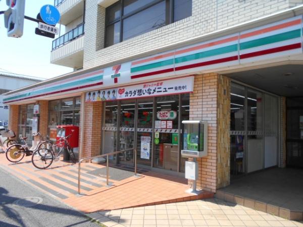 クレスト西荻窪(セブンイレブン杉並上井草3丁目店)