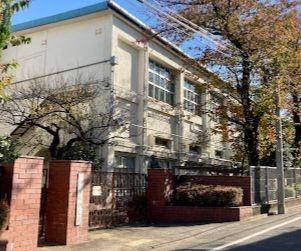 メゾン自由ヶ丘(世田谷区立八幡小学校)