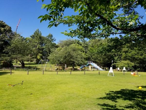 クレッセント目黒青葉台(目黒区立菅刈公園)