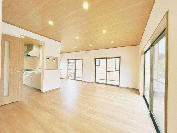 富士宮市安居山　戸建て
