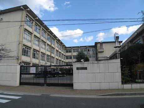 シンフォニー宝ヶ池(京都市立洛北中学校)