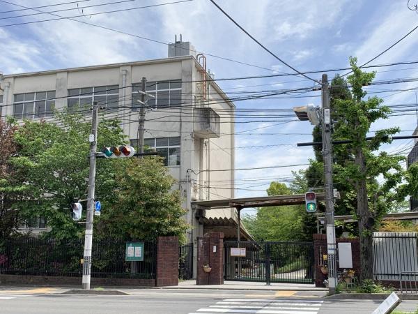 京都市北区鷹峯黒門町の中古一戸建て(京都市立旭丘中学校)