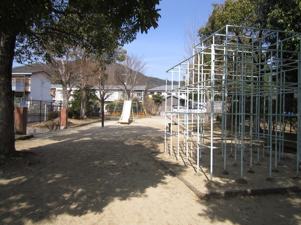 京都市左京区岩倉村松町の中古一戸建て(中在地北公園)