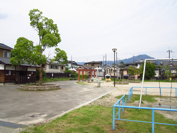 2号棟(幡枝庄田公園)