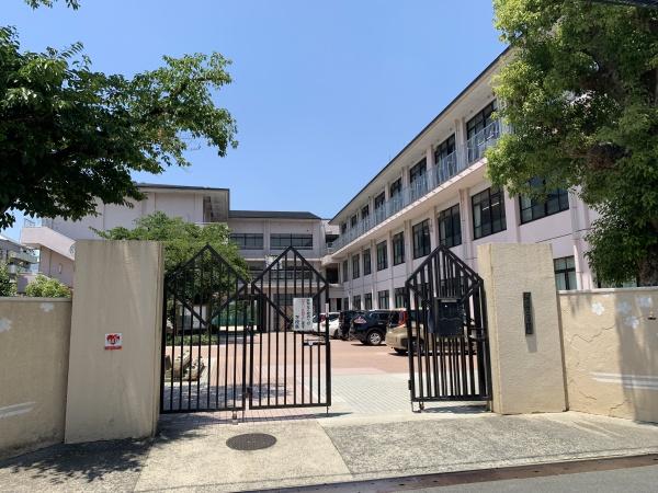 京都市上京区中長者町通西洞院西入中橋詰町の土地(京都市立上京中学校)