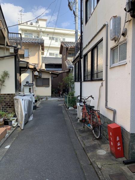 京都市上京区今出川通七本松西入真盛町の中古一戸建て