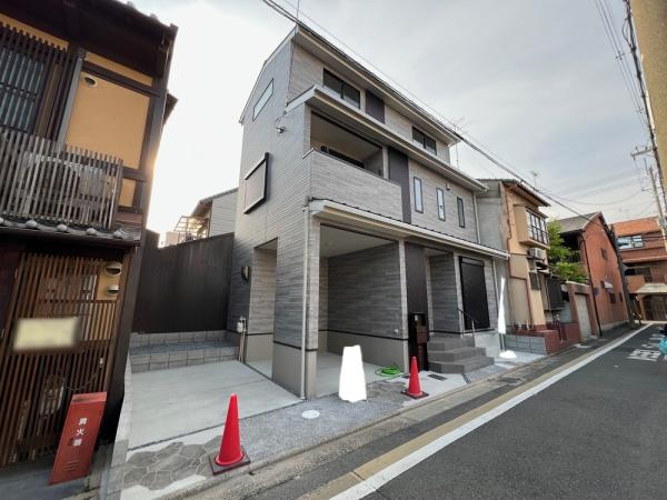 京都市上京区一条通浄福寺西入革堂之内町の新築一戸建