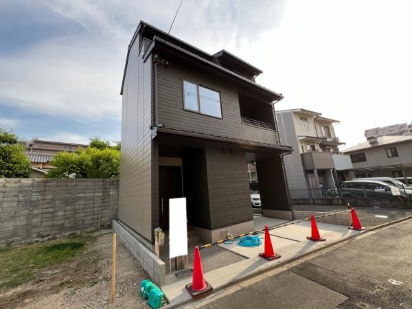 京都市上京区千本通一条下る西中筋町の新築一戸建