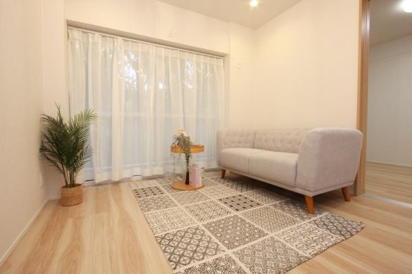 京都北山スカイハイツA棟(リビング)