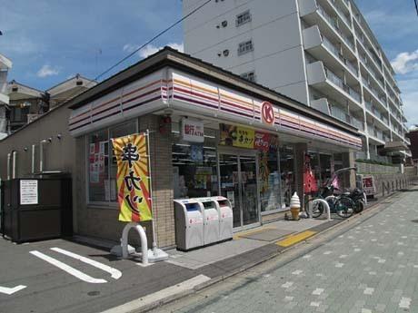 C号地(サークルK佛教大学前店)