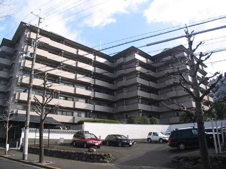 パークハイム宝ヶ池銀杏館
