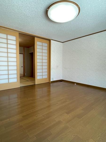 京都市上京区竹屋町通千本東入主税町の中古一戸建て