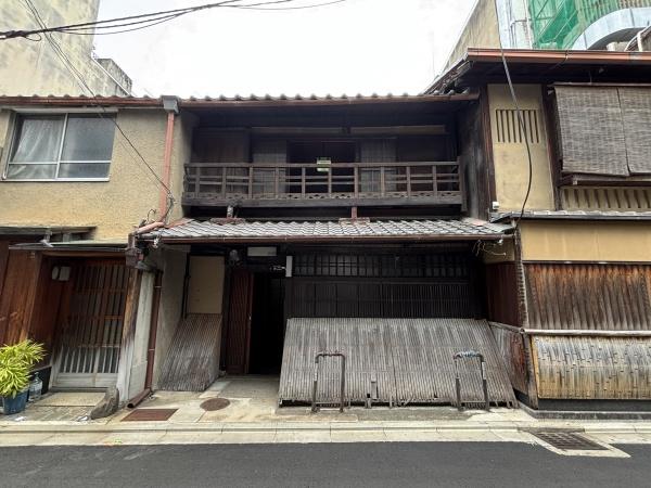 京都市東山区祇園町北側の中古テラスハウス