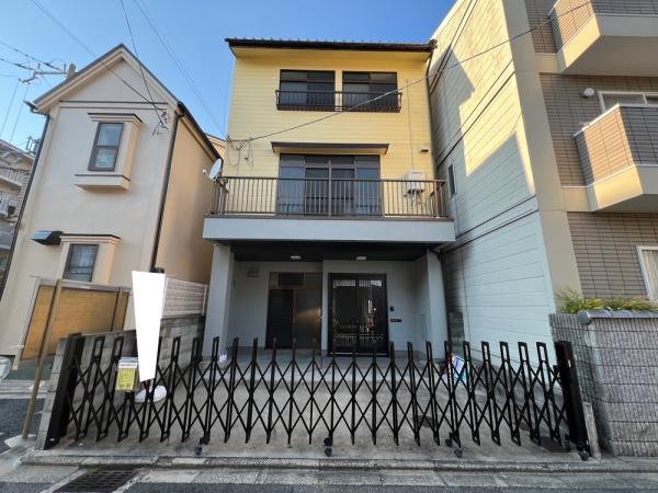 京都市上京区下長者町通智恵光院東入西辰巳町の中古一戸建