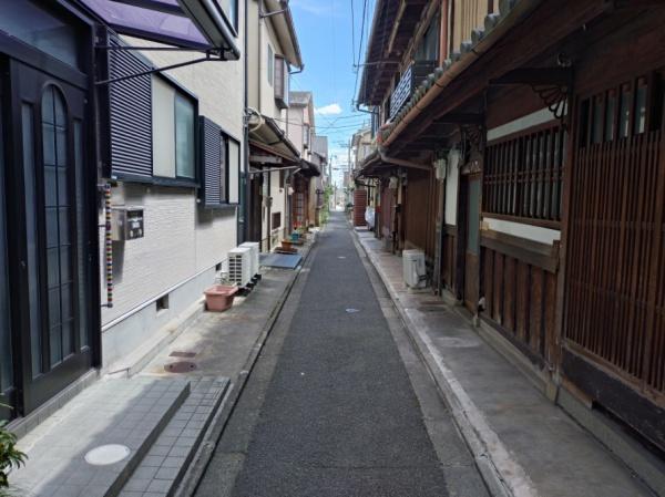 京都市上京区元誓願寺通大宮東入寺今町の中古テラスハウス