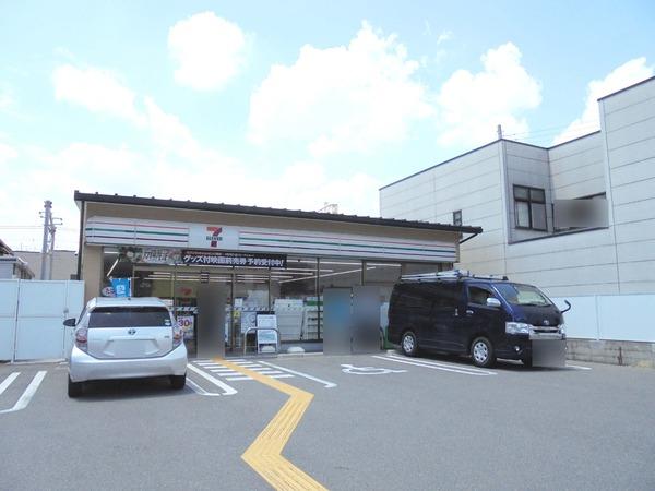 京都市東山区本町１８丁目の中古一戸建て(セブンイレブン京阪鳥羽街道駅前店)