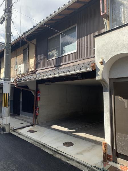 京都市東山区松原通大和大路東入2丁目轆轤町の中古テラスハウス
