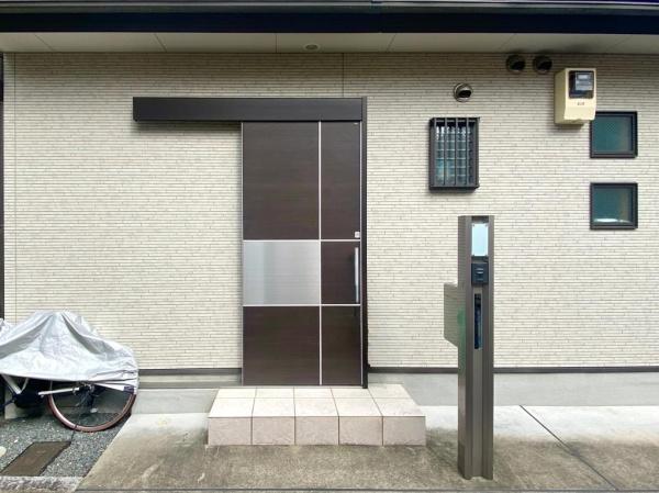 京都市上京区仁和寺街道御前通西入下横町の中古一戸建て