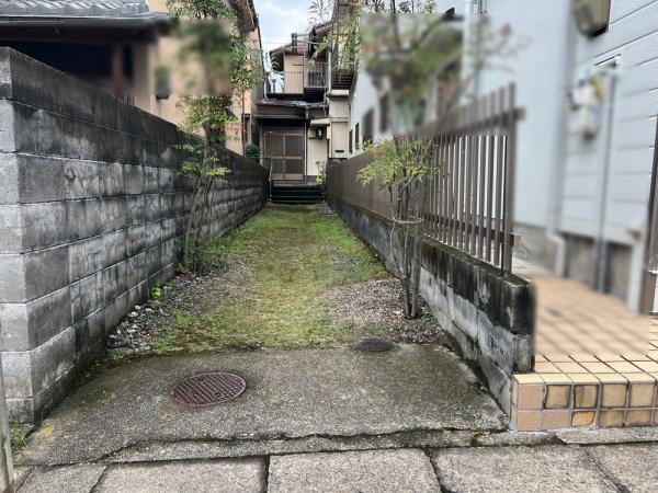 京都市左京区修学院薬師堂町の中古一戸建て