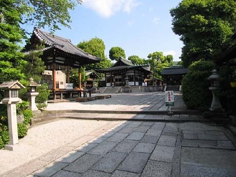 京都市北区紫野上柏野町の土地(敷地神社)