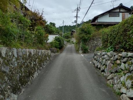 京都市左京区大原戸寺町の中古一戸建て(前面道路含む現地写真)