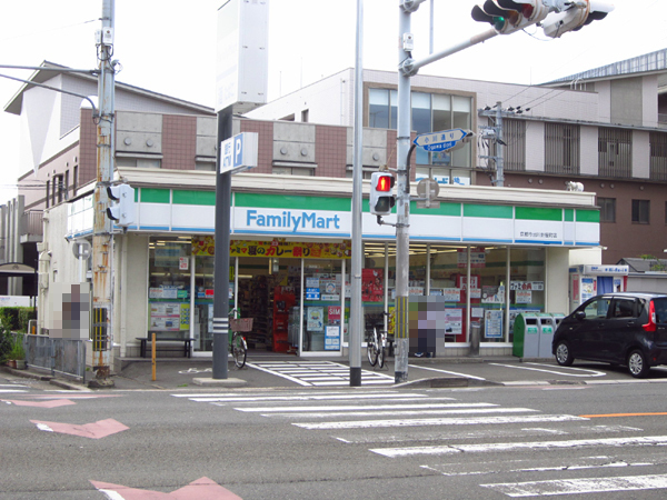 ライオンズ京都小川御所(ファミリーマート京都今出川針屋町店)