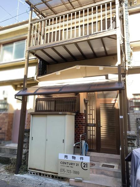 京都市右京区西京極堤下町の中古テラスハウス