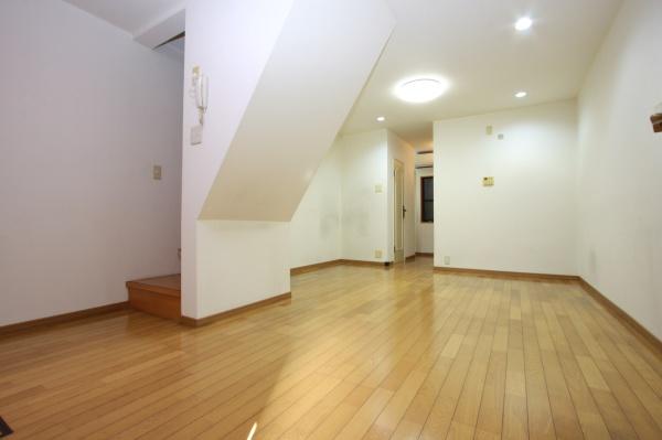 京都市右京区西京極堤下町の中古テラスハウス