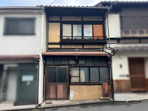 京都市東山区三条通白川橋東入４丁目中之町の中古テラスハウス