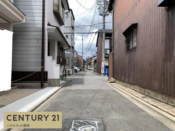 京都市上京区芦山寺通智恵光院西入戌亥町の新築一戸建