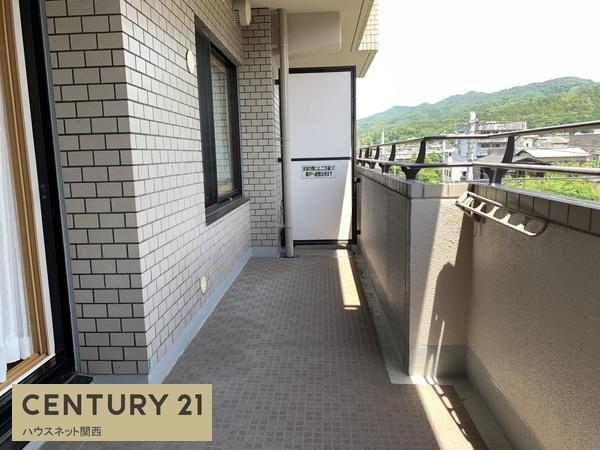 パークハイム宝ヶ池銀杏館