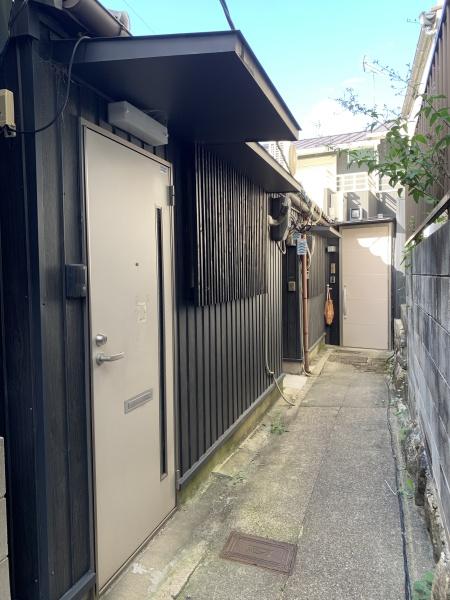 京都市東山区東大路松原上る東入上田町の中古テラスハウス
