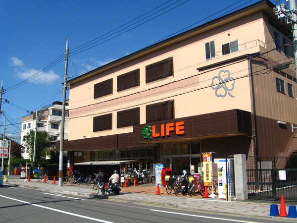 コスモ吉田近衛通(ライフ川端東一条店)